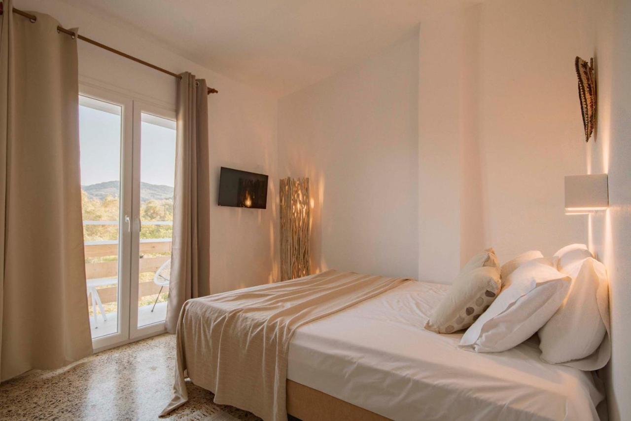 Olive Grove Suites Boutique Hotel Moraḯtika Exterior foto