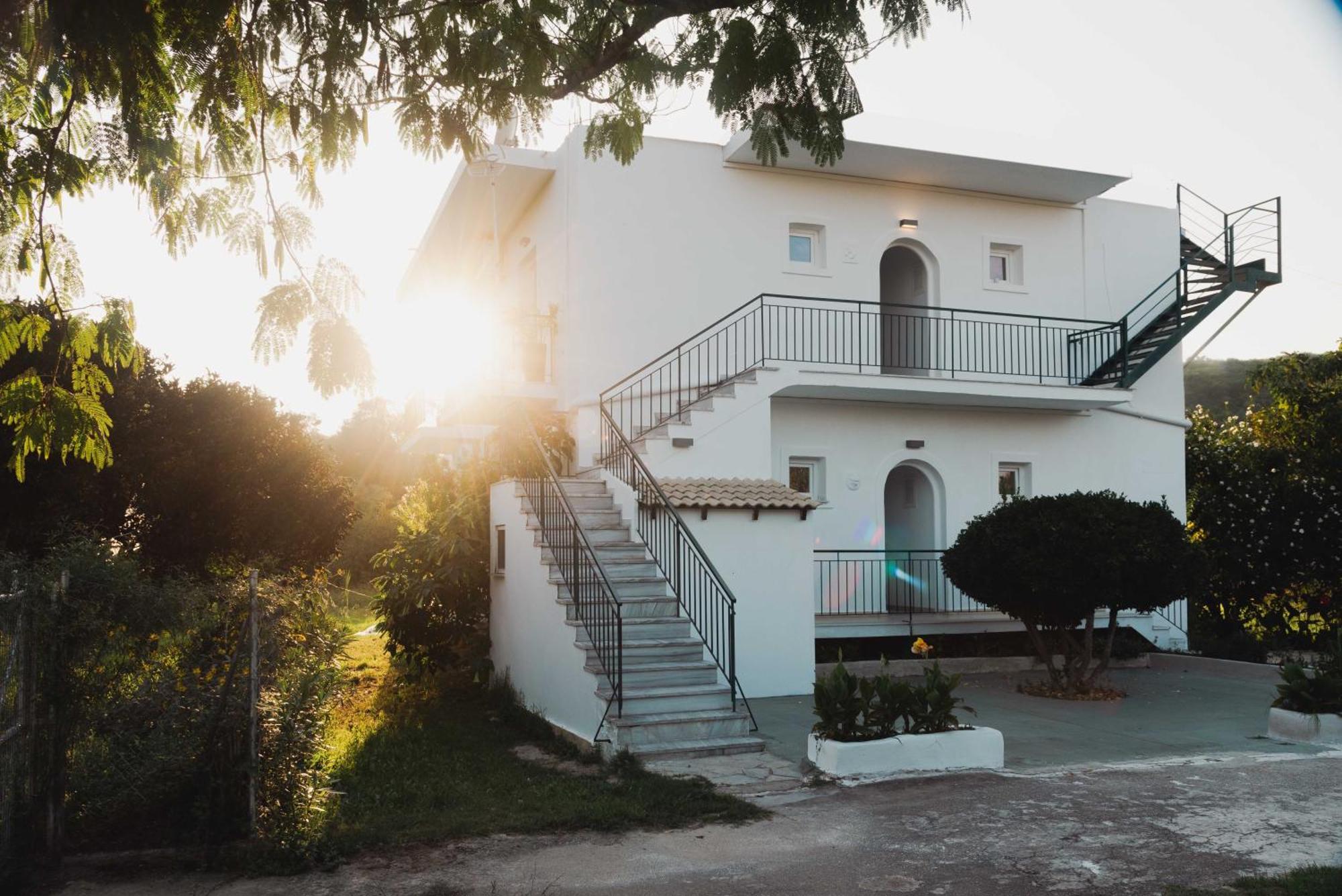 Olive Grove Suites Boutique Hotel Moraḯtika Exterior foto